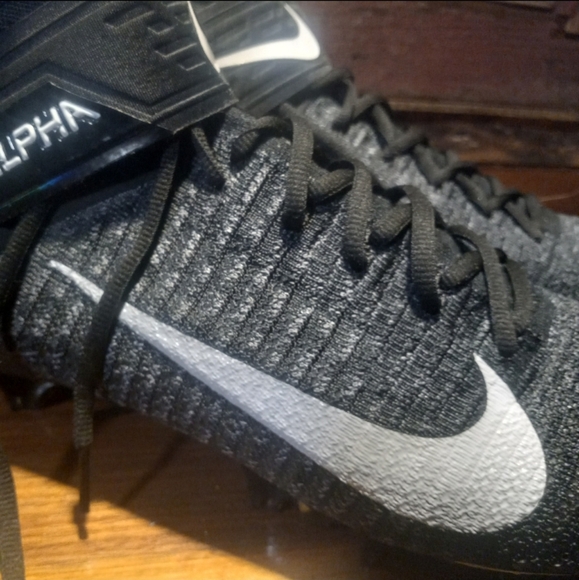 Nike men Alpha Menace Elite 2 football cleats - Picture 9 of 10